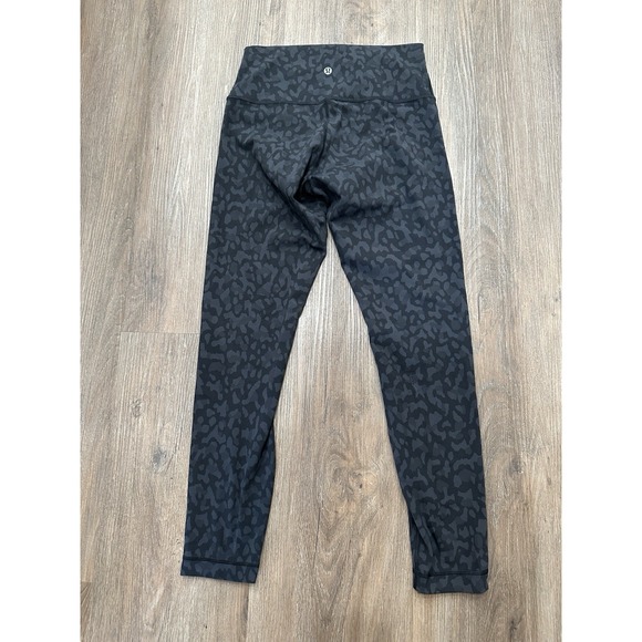 Lululemon‎ Leggings Womens 6 Wunder Under High Rise 26" Luxtreme Leopard Camo - Picture 1 of 9